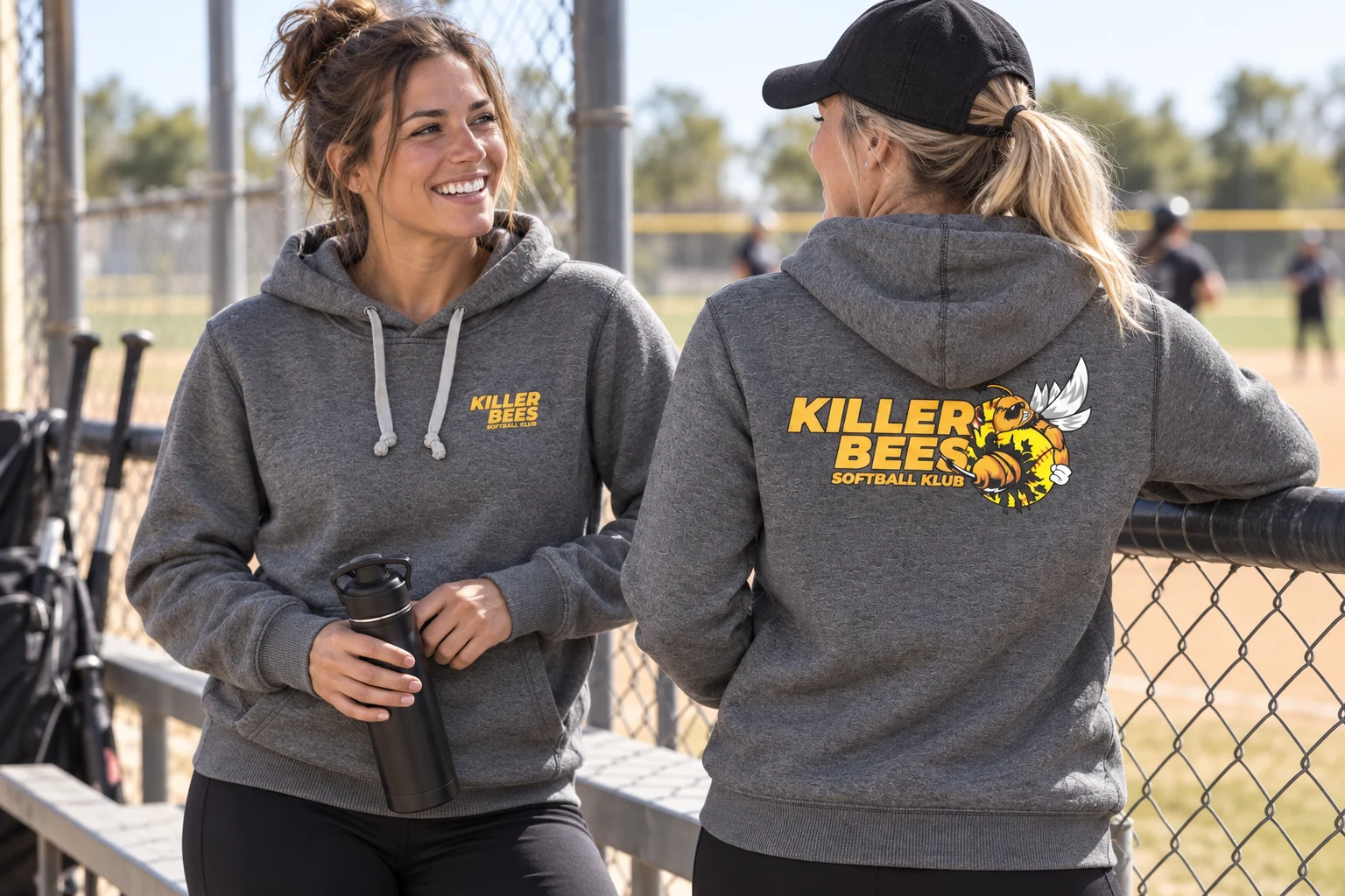 Killer Bees — klubhoodie forfra og bagfra